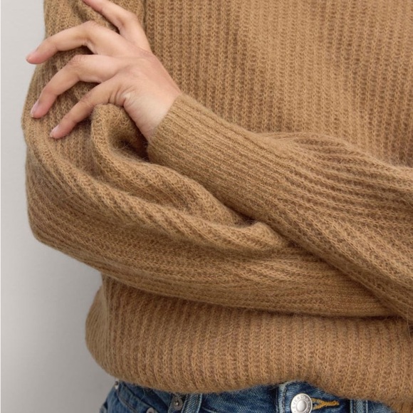 Everlane the Alpaca Crew Neck Sweater in Warm Taupe Sz S - Picture 3 of 13